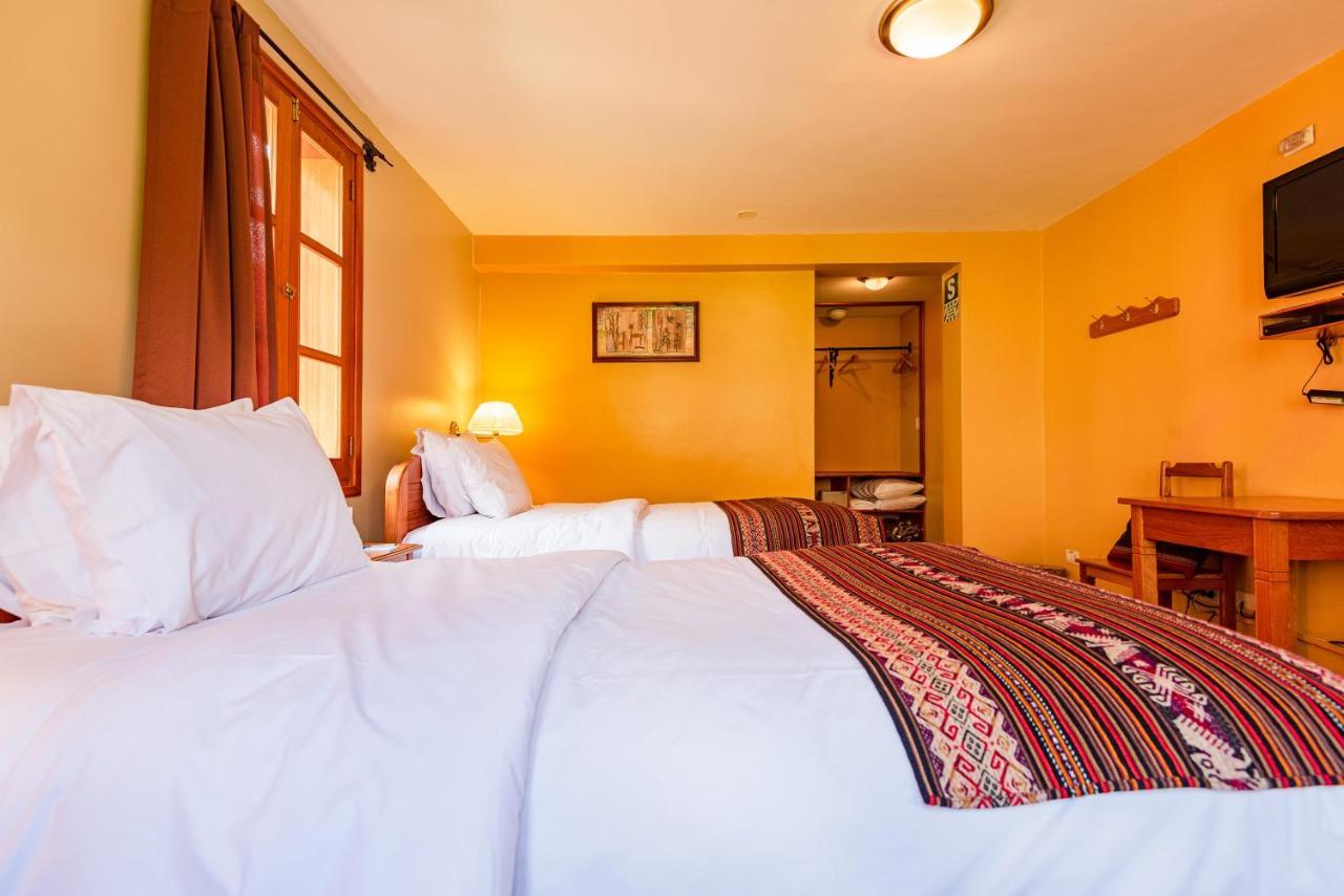 Hotel Pakaritampu Олантаятамбо Екстериор снимка