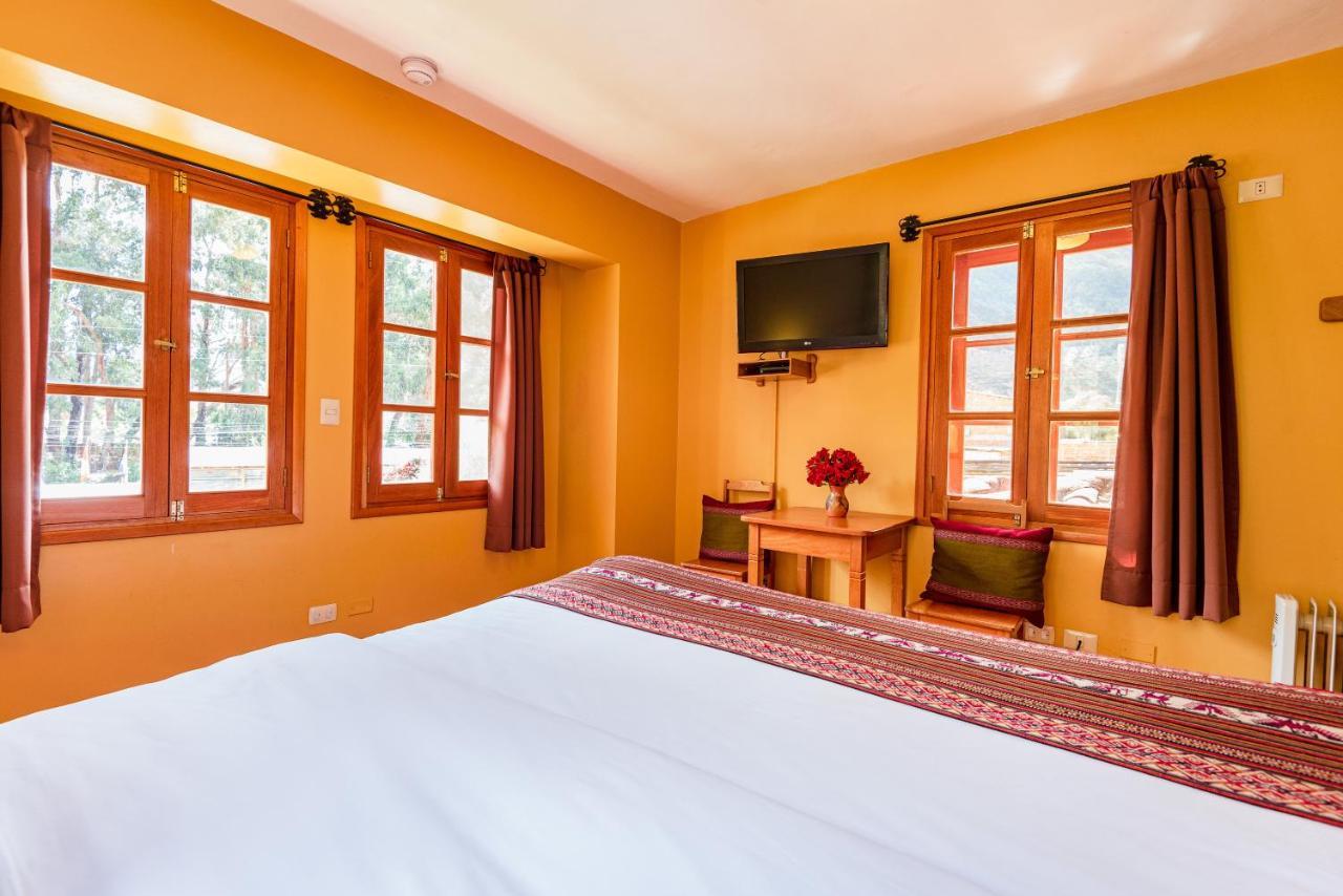 Hotel Pakaritampu Олантаятамбо Екстериор снимка