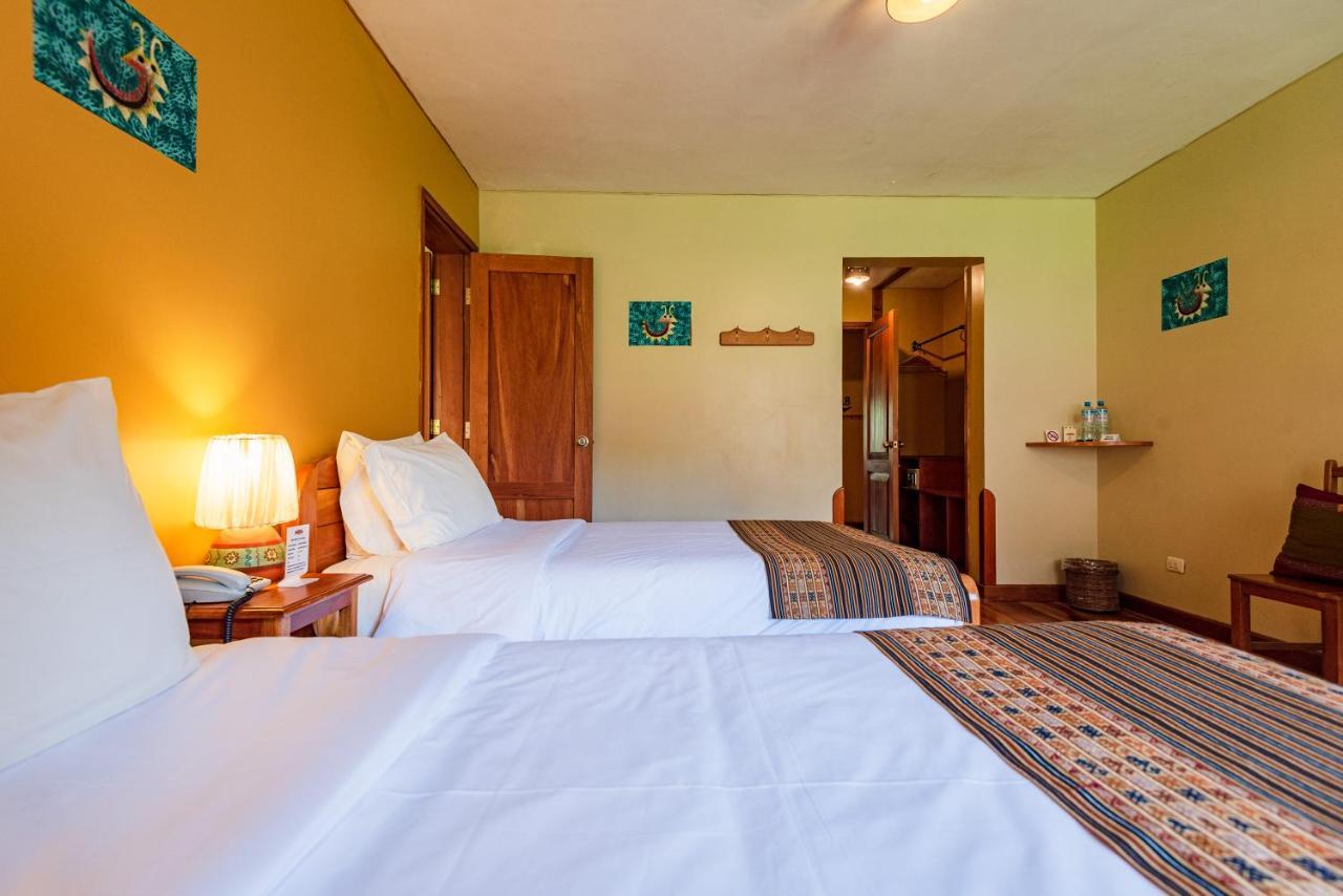 Hotel Pakaritampu Олантаятамбо Екстериор снимка